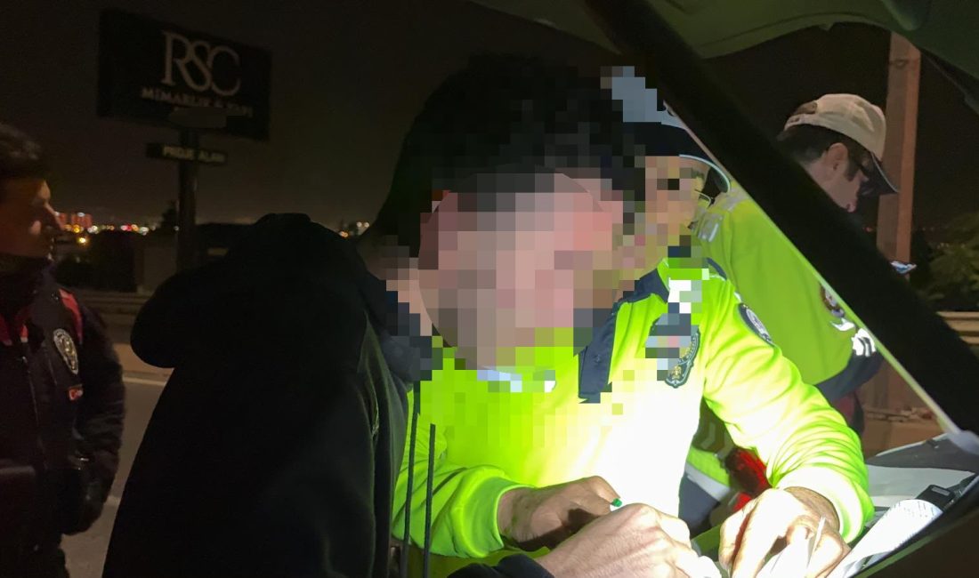 Kayseri’nin Melikgazi ilçesinde polis ekiplerinin ‘dur’ ihtarına uymayan sürücü, uzun
