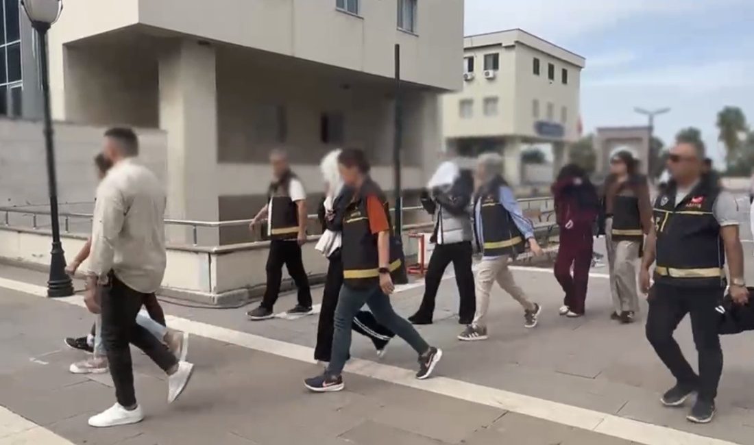 Osmaniye’de düzenlenen fuhuş operasyonunda gözaltına alınan 14 şüpheliden 8’i tutuklandı.
