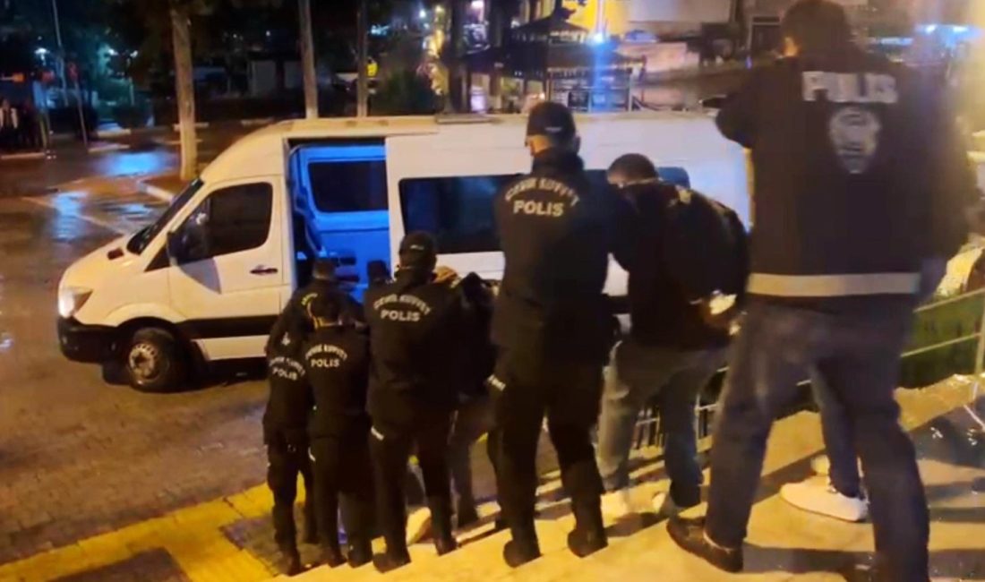 Mersin'in Gülnar ilçesinde gazino ve restoran olarak faaliyet gösteren 2