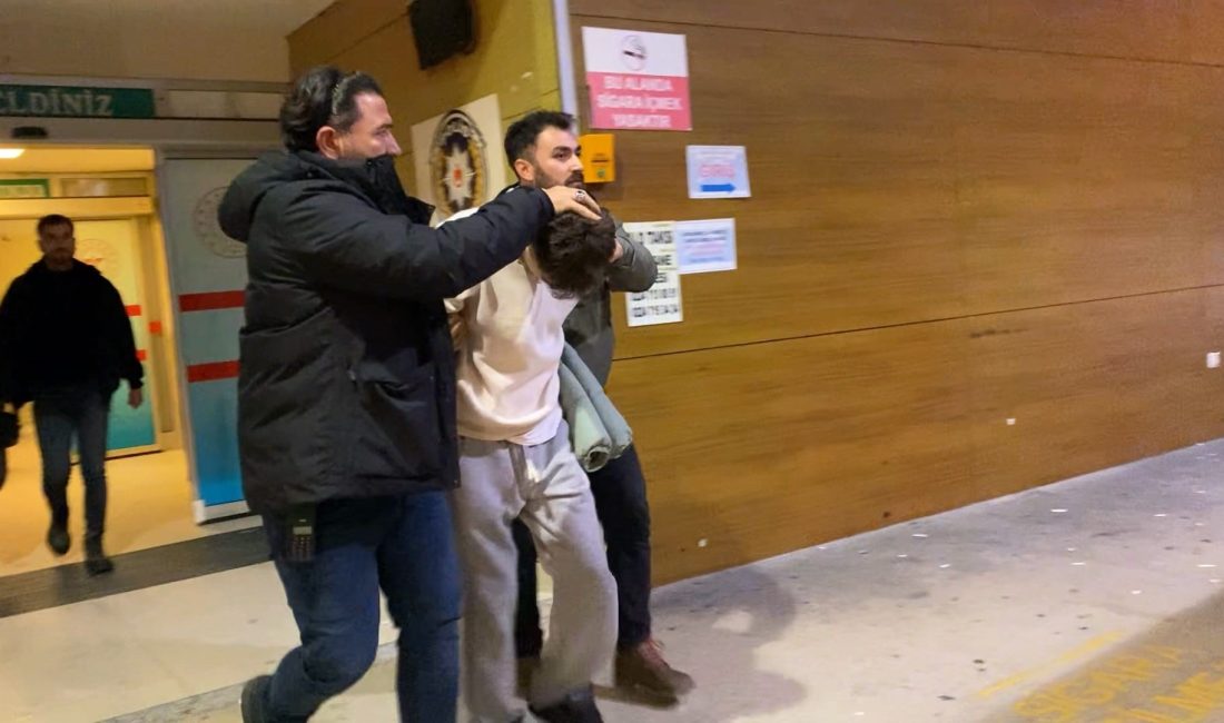 Bursa'nın İnegöl ilçesinde kız meselesi yüzünden çıktığı öne sürülen bıçaklı