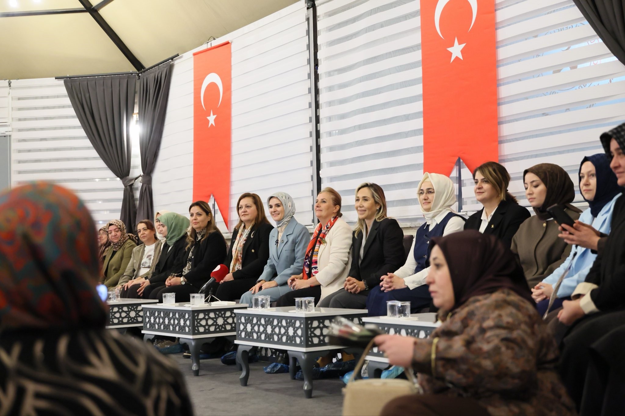 Bakan Göktaş, Sultandağı Anne Kız Buluşması'na katıldı 1 Bakan Göktaş, Sultandağı Anne Kız Buluşması'na katıldı