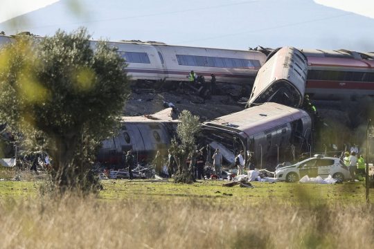 İspanya’da Iryo ve Renfe şirketlerine ait iki hızlı trenin karıştığı