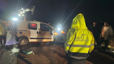 Afyonkarahisar’da tır, otomobil ve hafif ticari aracın karıştığı zincirleme trafik