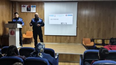 Afyonkarahisar’da polis ekipleri, Atatürk Mesleki ve Teknik Anadolu Lisesi öğrencilerine