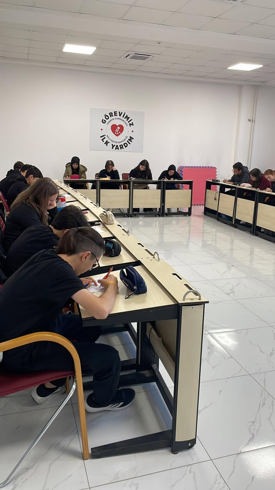 Afyon’da lise öğrencileri bilimsel araştırmaya hazırlanıyor 1 Afyon’da lise öğrencileri bilimsel araştırmaya hazırlanıyor