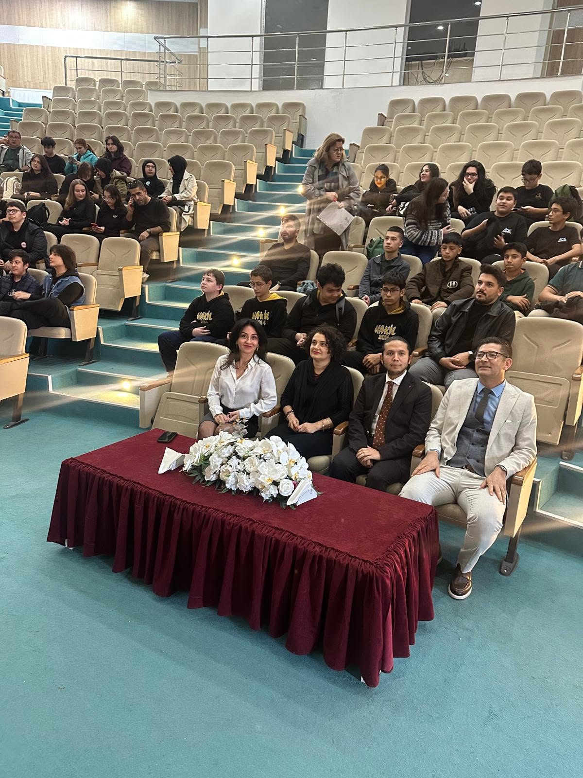 Afyon’da lise öğrencileri bilimsel araştırmaya hazırlanıyor 2 Afyon’da lise öğrencileri bilimsel araştırmaya hazırlanıyor