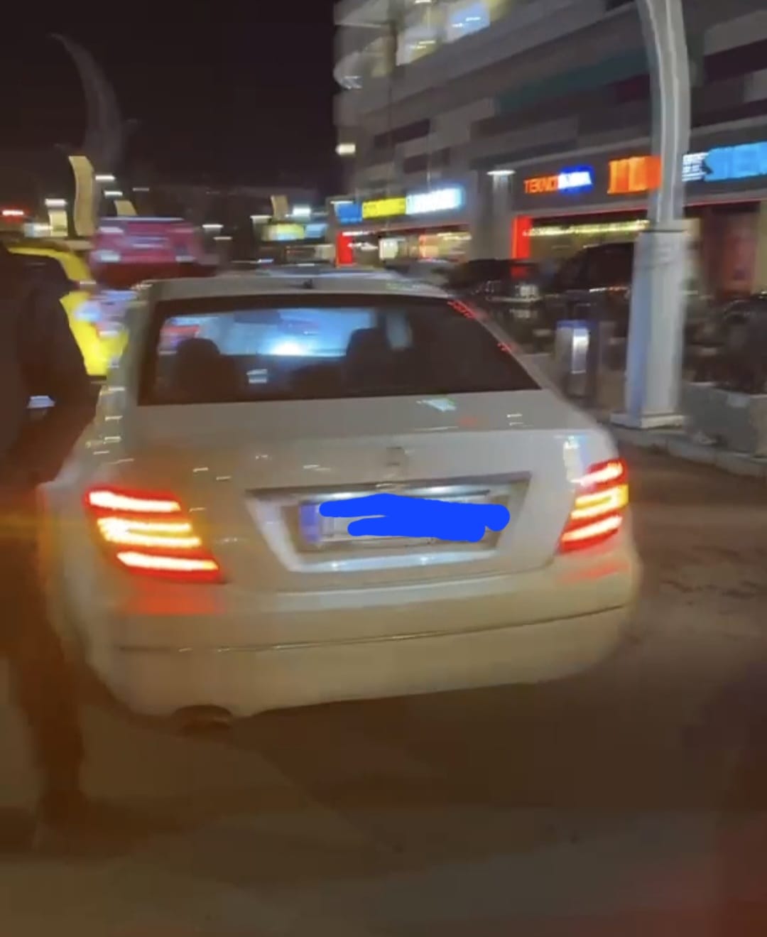 Afyon’da taksici esnafı ekmeğine sahip çıkıyor 3 Afyon’da taksici esnafı ekmeğine sahip çıkıyor