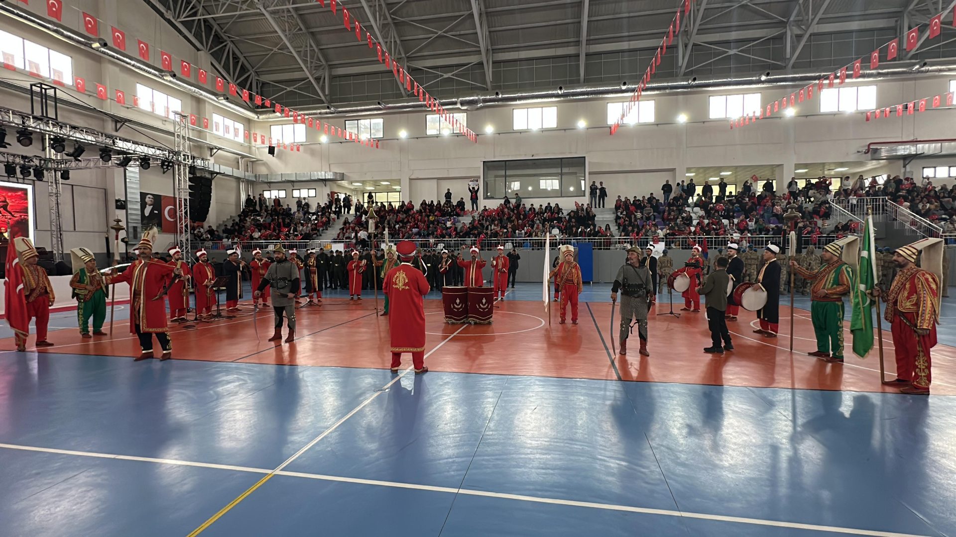 Afyonkarahisar’da Cumhuriyet Bayramı coşkuyla kutlandı 8 Afyonkarahisar’da Cumhuriyet Bayramı coşkuyla kutlandı