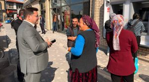 Bolvadin Belediye Başkanı Derviş Aynacı, vatandaşlarla bir araya gelerek hemşehrilerinin