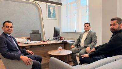 Bolvadin Belediye Başkanı Derviş Aynacı, belediye tarafından ilçeye kazandırılan yeni