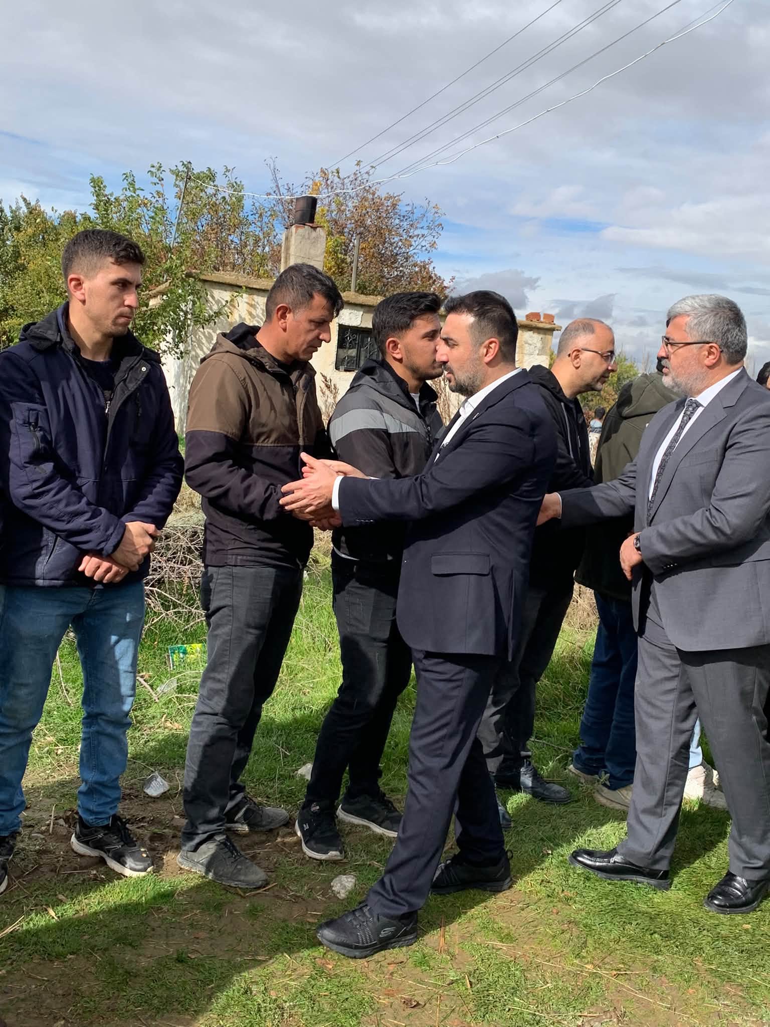 Başkan Kara’nın annesi son yolcuğuna uğurlandı