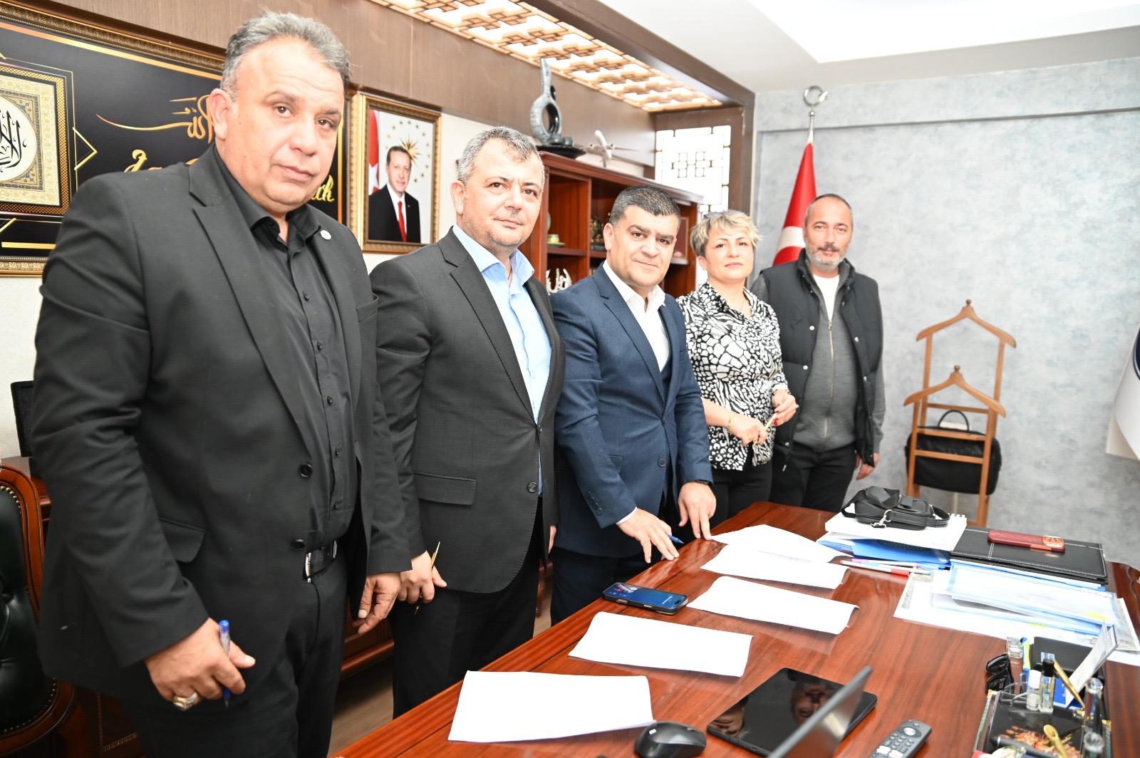 Başkan Koyuncu’dan belediye çalışanlarına dev evlilik desteği 3 Başkan Koyuncu’dan belediye çalışanlarına dev evlilik desteği