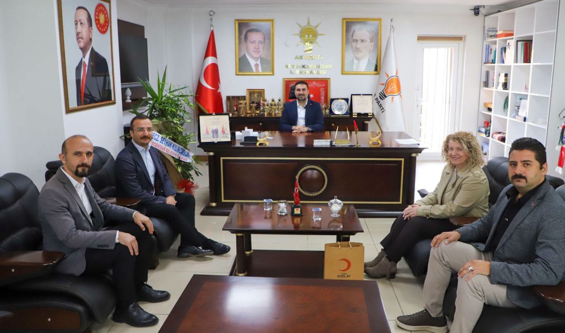 AK Parti Afyonkarahisar İl Başkanı Dr. Özgür Kavak, Eğitim-Bir-Sen Afyonkarahisar