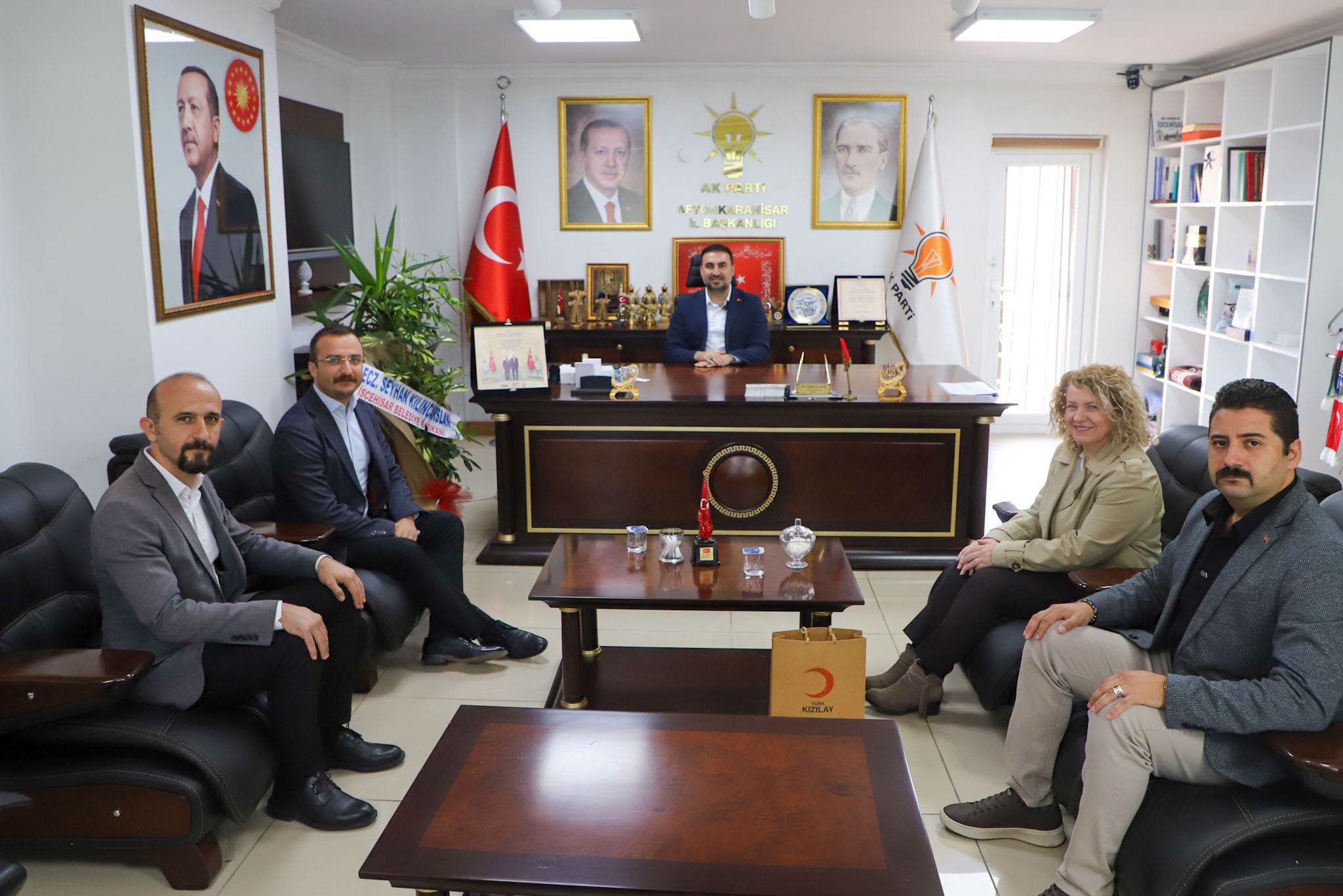 AK Parti Afyonkarahisar İl Başkanı Dr. Özgür Kavak, Eğitim-Bir-Sen Afyonkarahisar