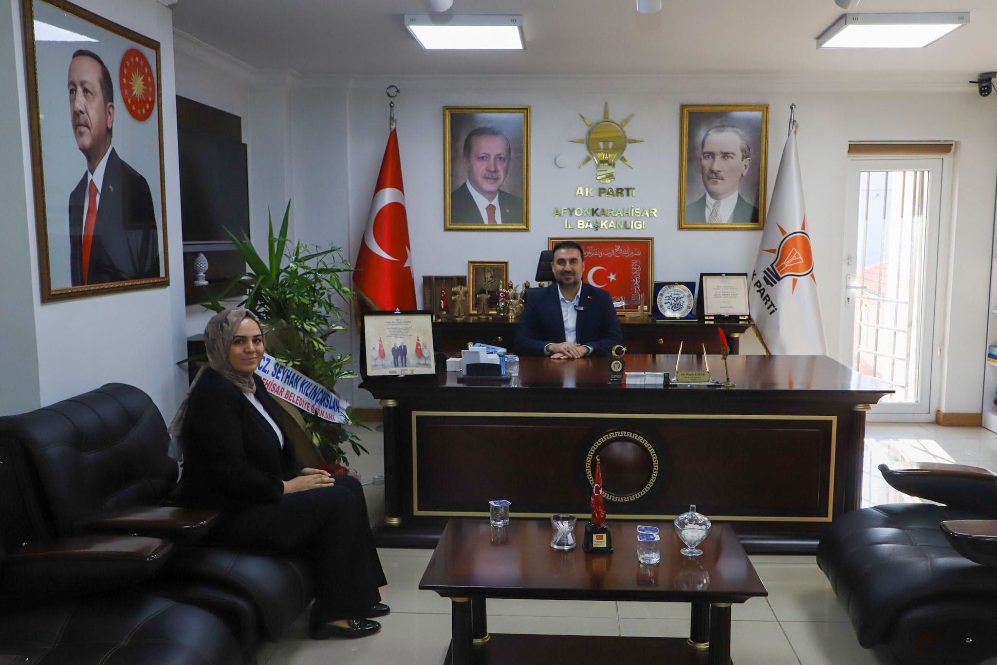 Başkan Özgür Kavak’a ziyaret trafiği 2 Başkan Özgür Kavak’a ziyaret trafiği