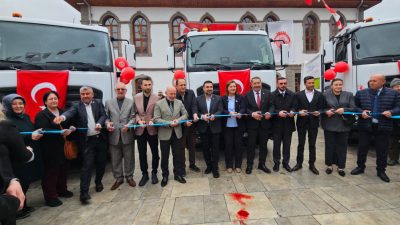 Afyonkarahisar Belediyesi, temizlik hizmetlerinde kullanılmak üzere araç filosuna 3 yeni