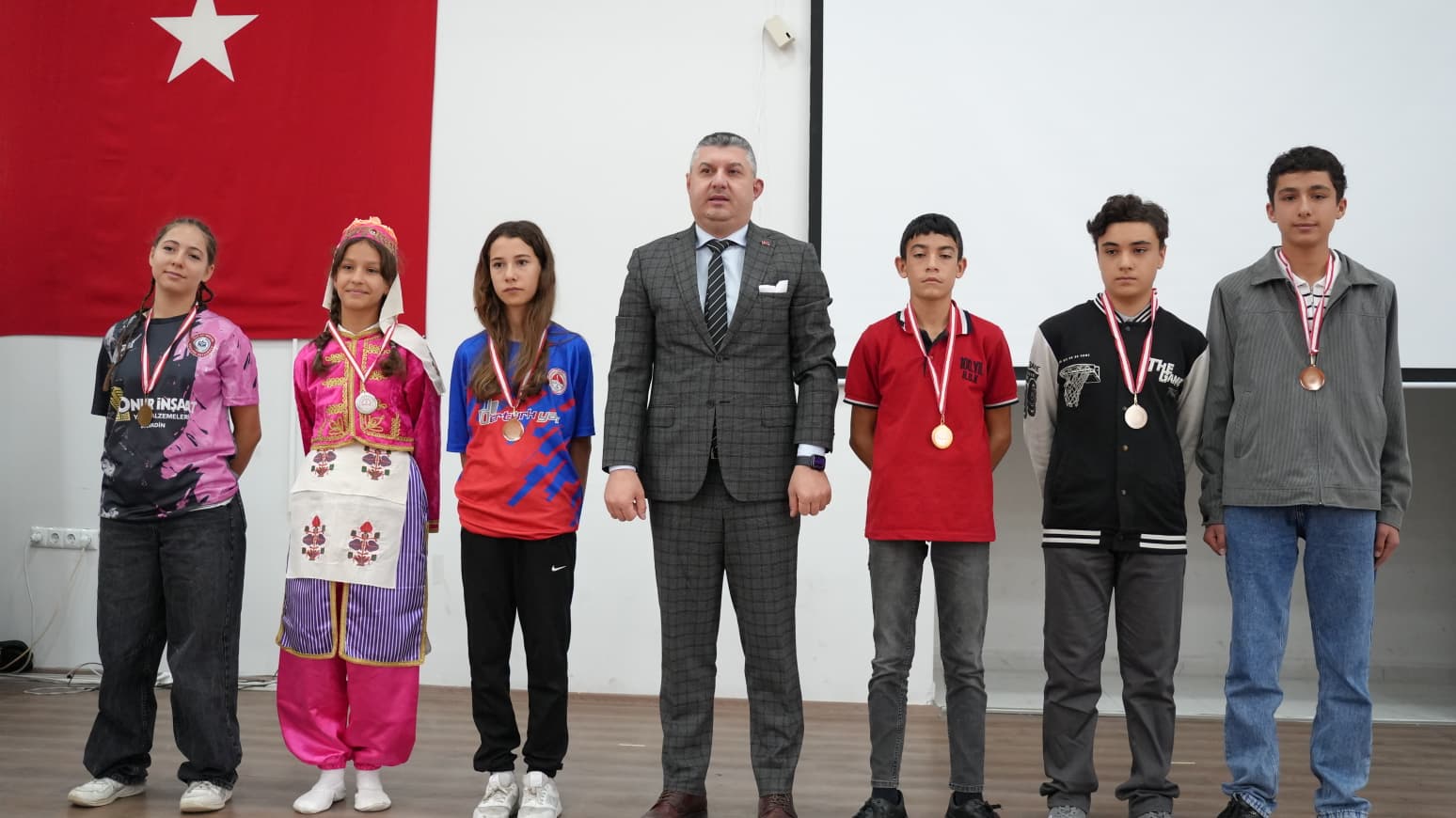 Bolvadin’de Cumhuriyet’in 103. yılı coşkuyla kutlandı