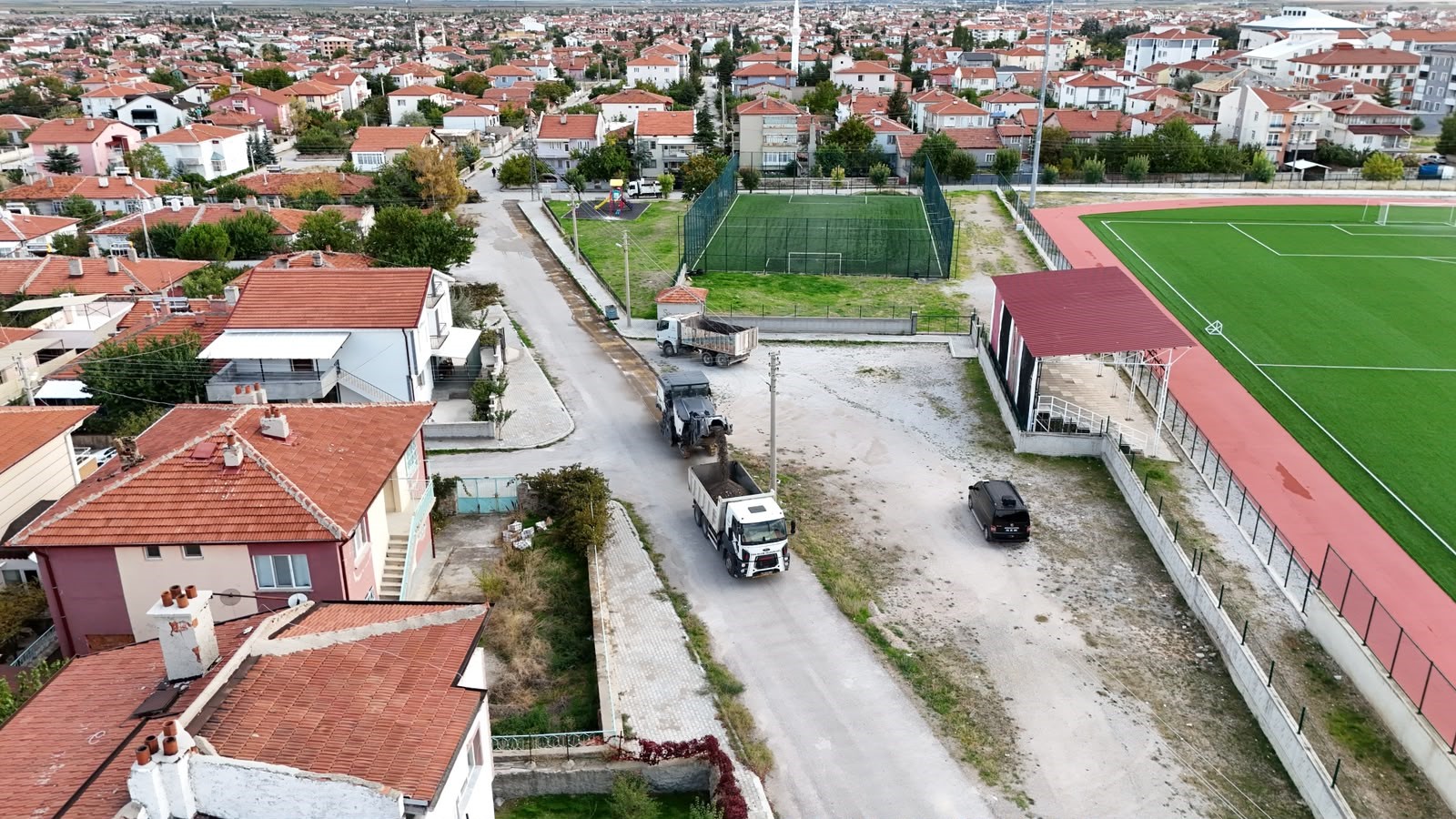 Bolvadin'de alt ve üst yapı çalışmaları sürüyor 2 Bolvadin'de alt ve üst yapı çalışmaları sürüyor