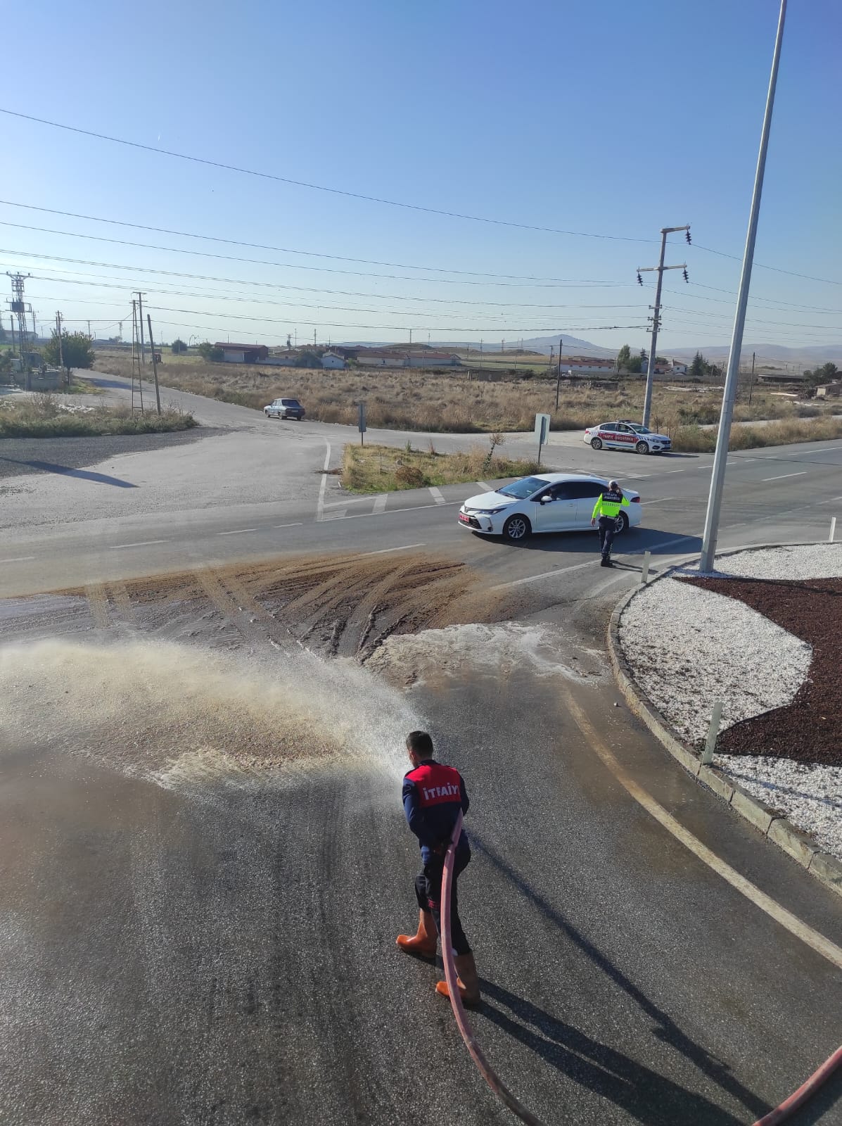 Bolvadin’de çevre yolu için gübre uyarısı