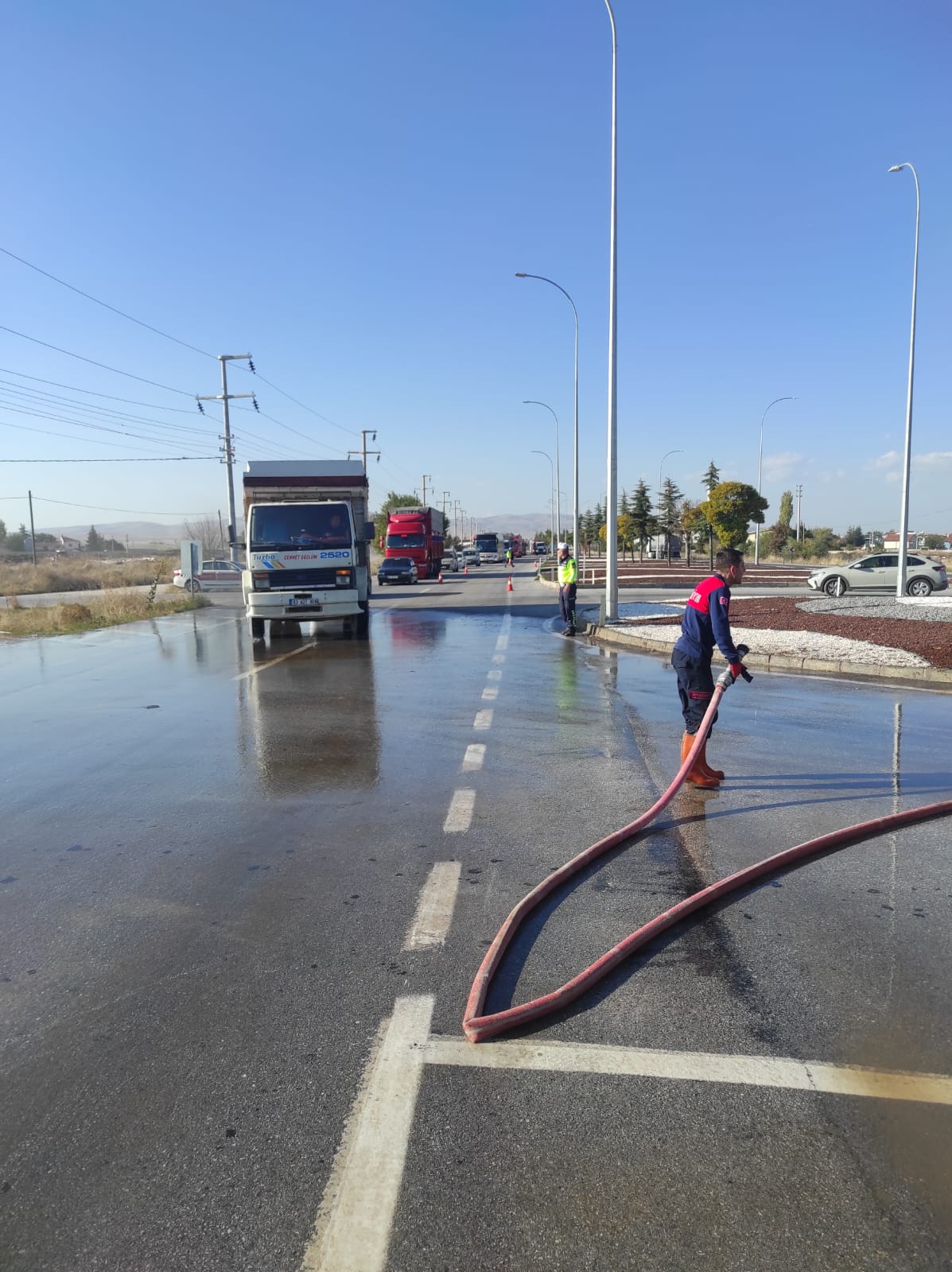 Bolvadin’de çevre yolu için gübre uyarısı