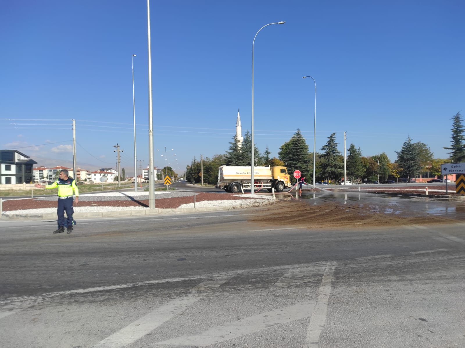 Bolvadin’de çevre yolu için gübre uyarısı
