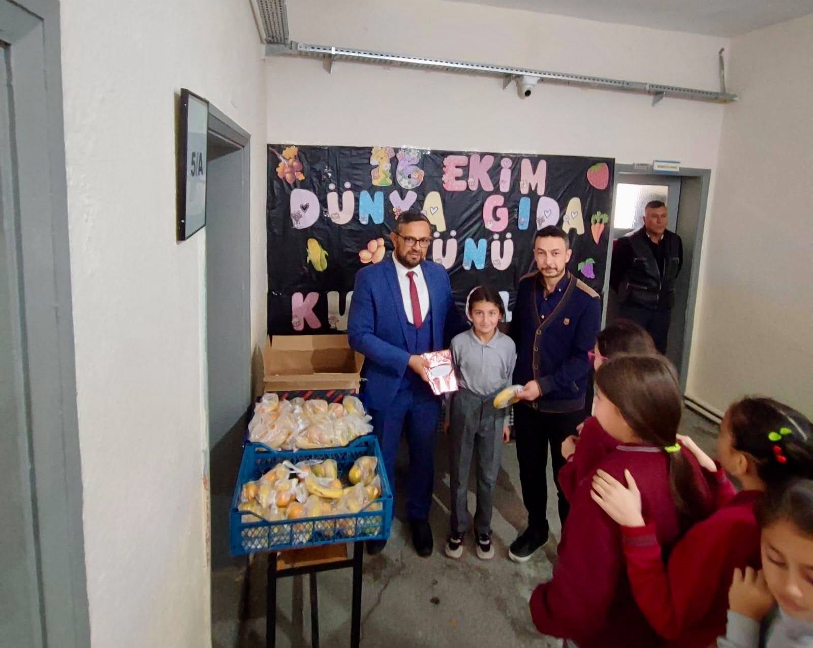 Bolvadin’de gıda günü kutlandı 1 Bolvadin’de gıda günü kutlandı