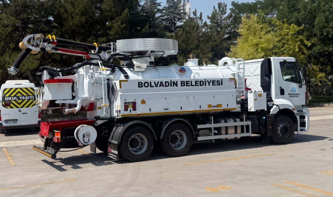 Belediye Başkanı Derviş Aynacı’nın öncülüğünde, Bolvadin’in altyapı hizmetlerini güçlendirmek amacıyla