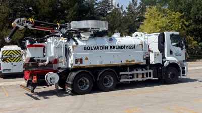 Belediye Başkanı Derviş Aynacı’nın öncülüğünde, Bolvadin’in altyapı hizmetlerini güçlendirmek amacıyla