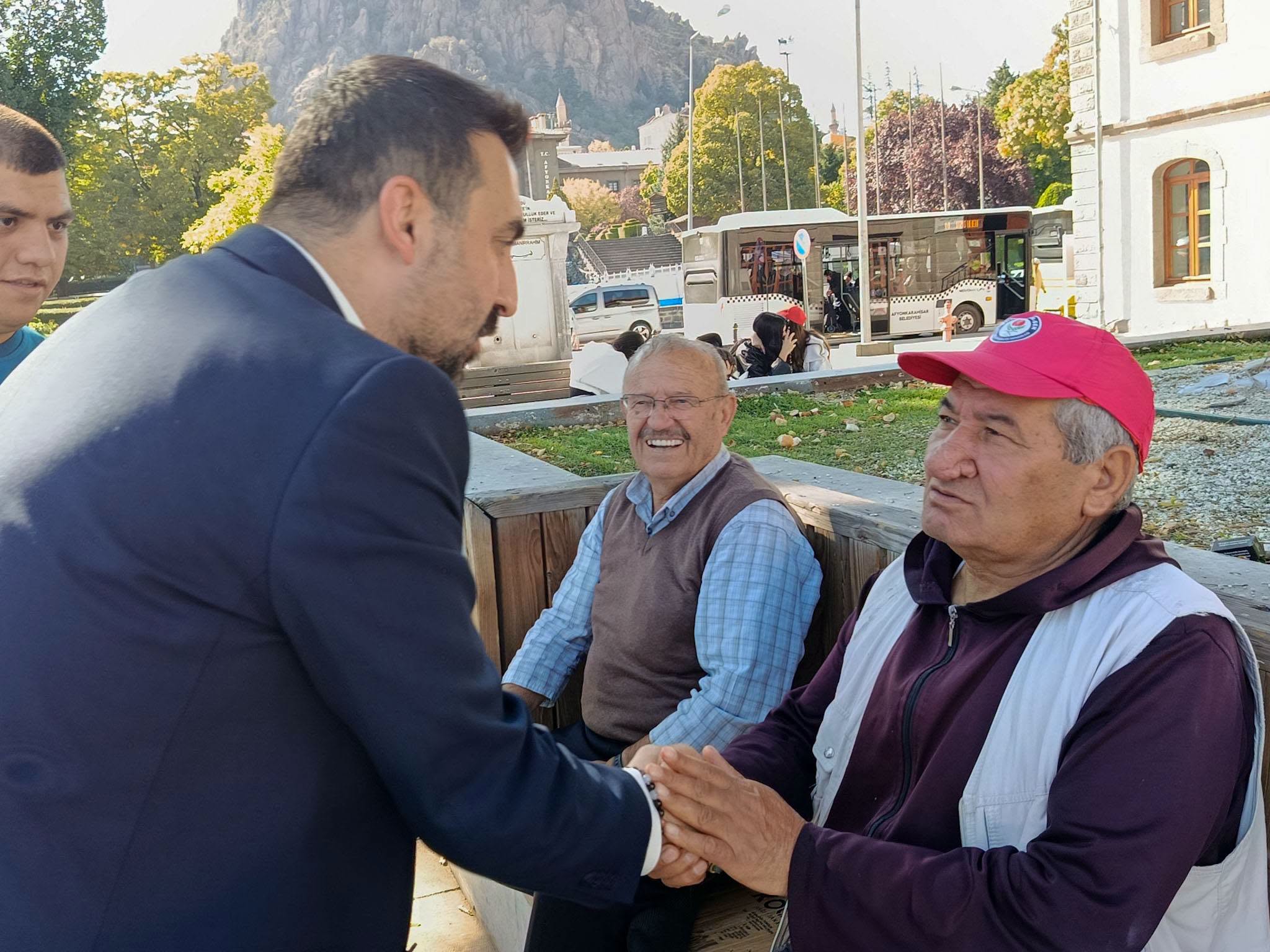 “Çadırımız açık, kapımız açık, gönlümüz açık”