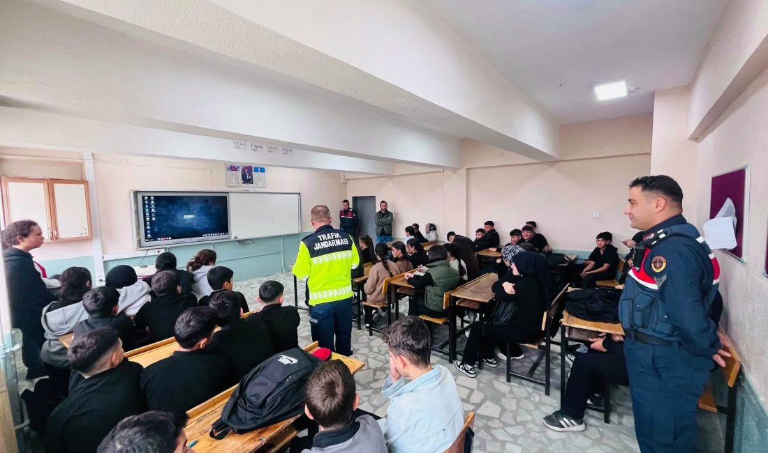 Afyonkarahisar’ın Çobanlar ilçesine bağlı Kocaöz beldesindeki bir okulda, "Trafik Dedektifleri