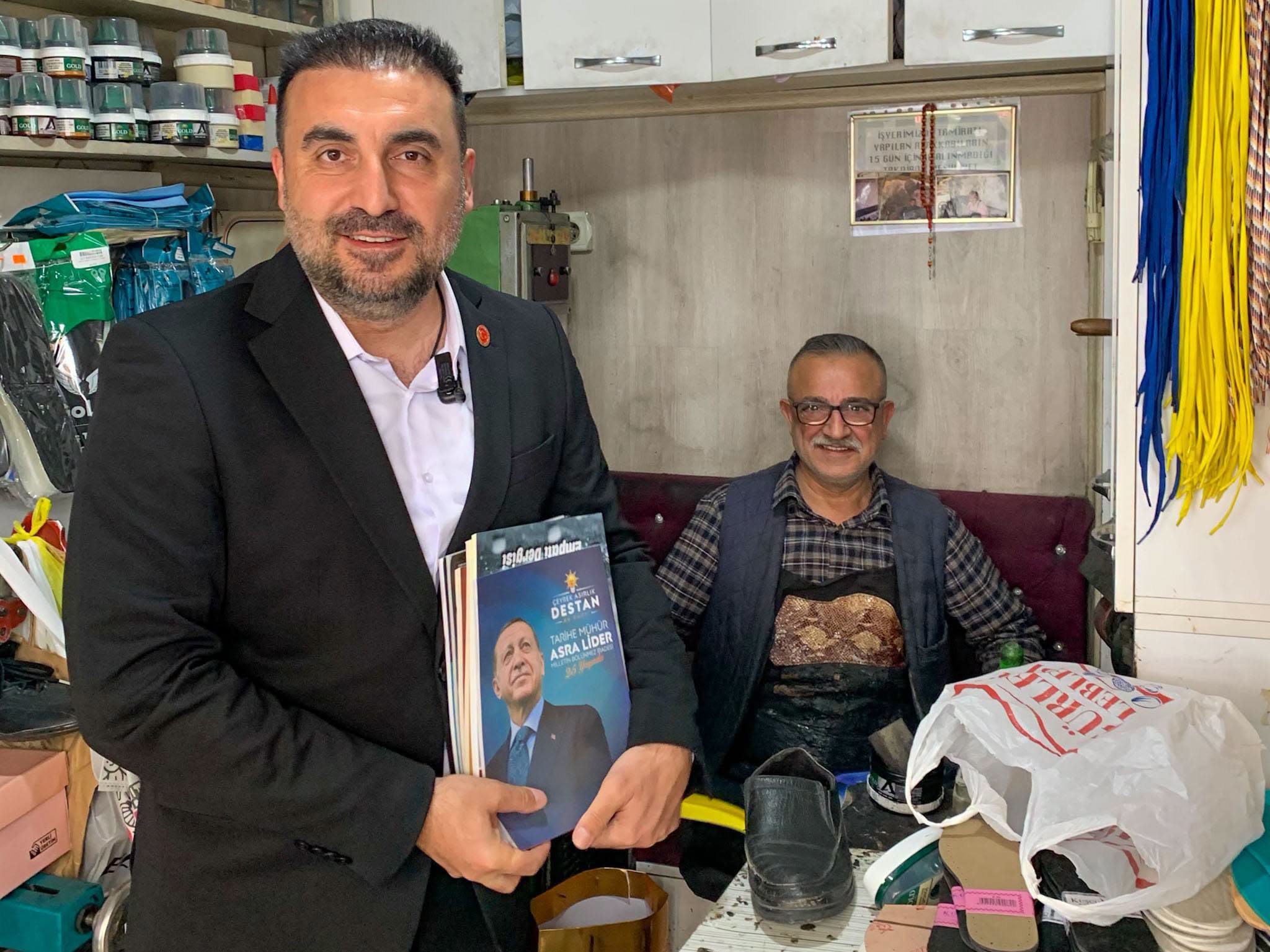 Cumhurbaşkanı Erdoğan’dan Afyon esnafına selam 8 Cumhurbaşkanı Erdoğan’dan Afyon esnafına selam