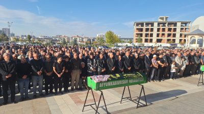 Afyonkarahisar Tabip Odası Başkanı Dr. Alev Türe’nin annesi Zeynep Çelik,