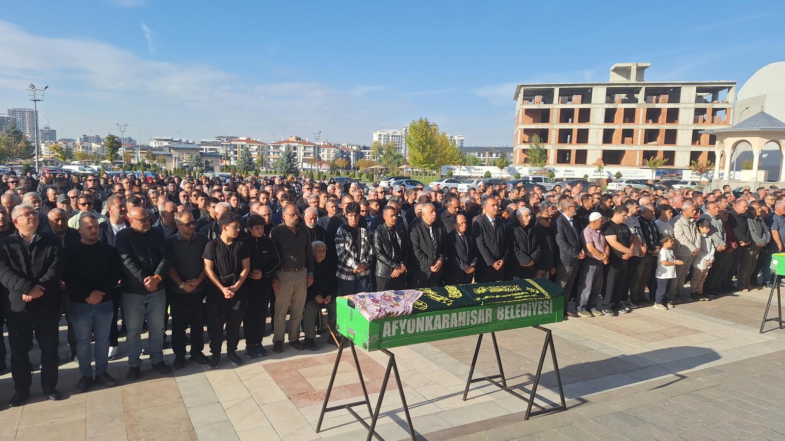 Dr. Alev Türe’nin annesi Zeynep Çelik toprağa verildi
