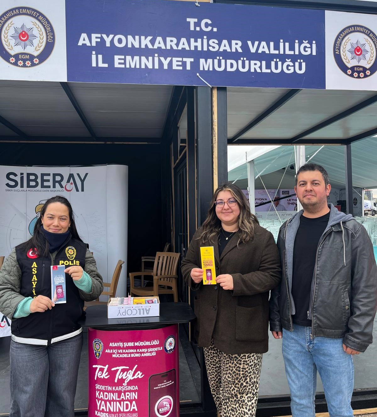 Gastro Afyon’da emniyetten 2 bin 630 vatandaşa bilgilendirme 2 Gastro Afyon’da emniyetten 2 bin 630 vatandaşa bilgilendirme
