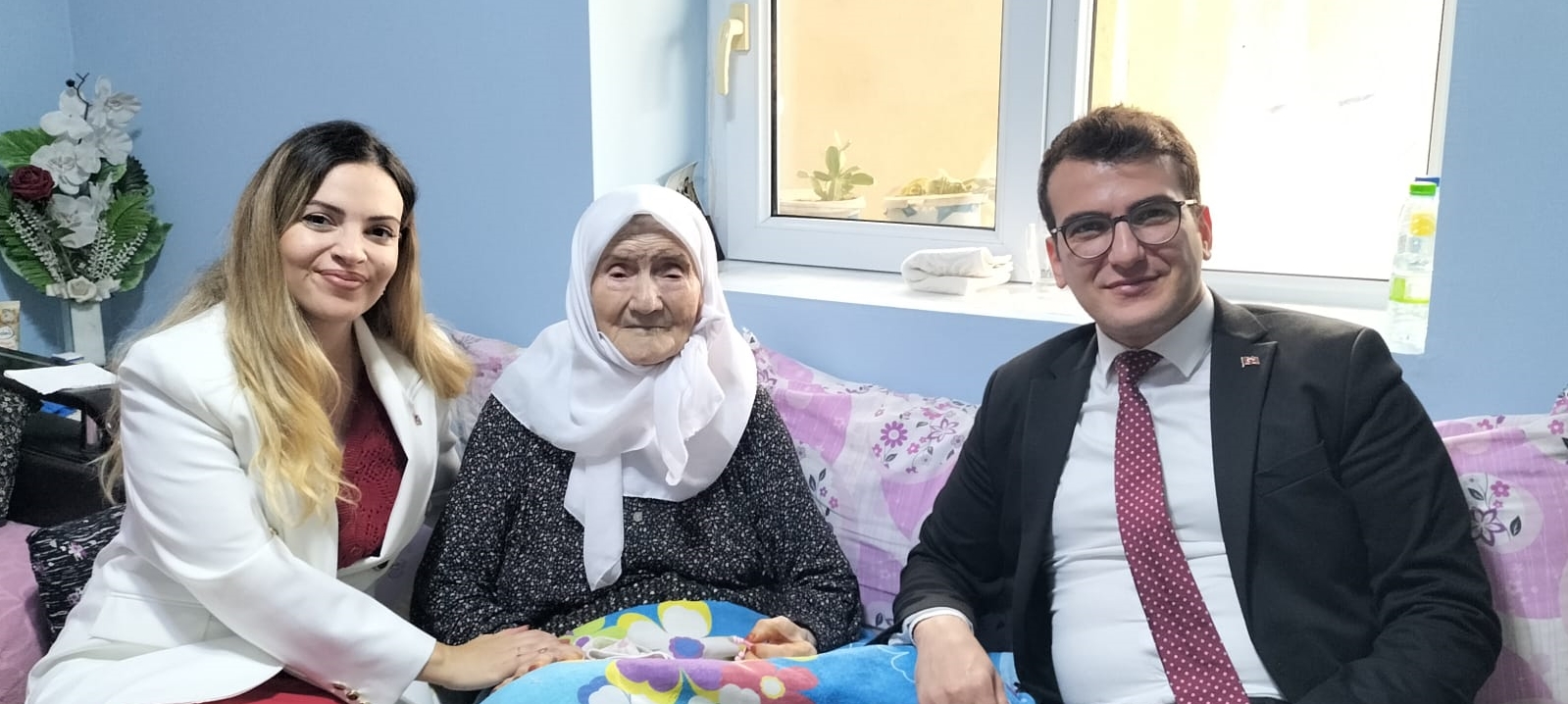 Evciler’in asırlık çınarı 100 yaşında 1 Evciler’in asırlık çınarı 100 yaşında
