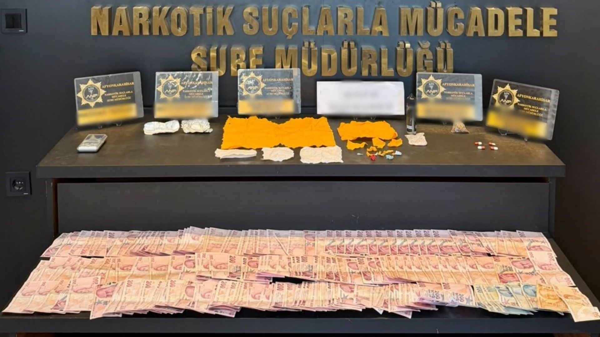 Afyonkarahisar’da uyuşturucu madde ticareti yapan ve uyuşturucu kullanan şahıslara yönelik