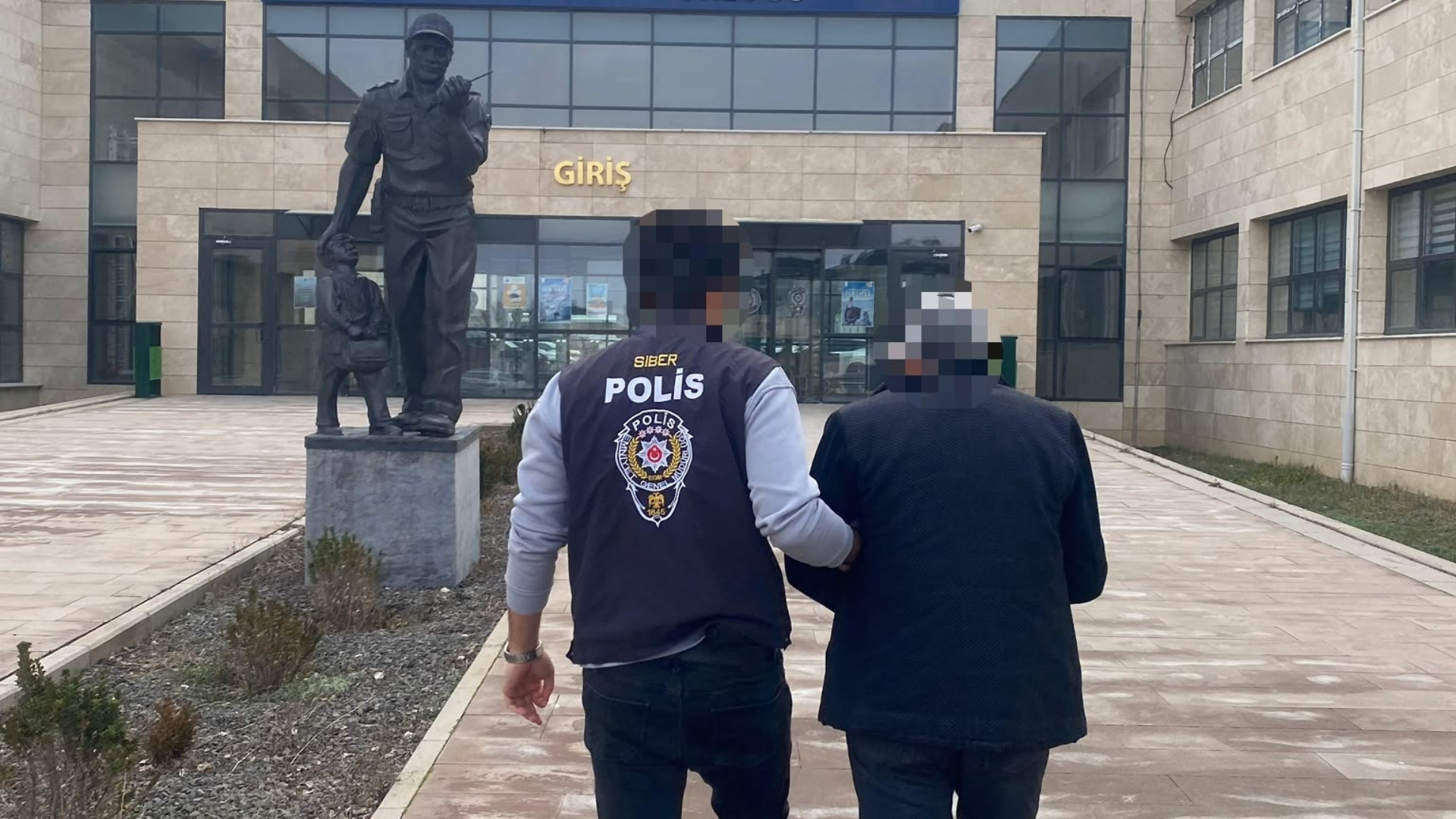 Afyonkarahisar’da yatırım vaadiyle bir vatandaşı yaklaşık 1 milyon 538 bin