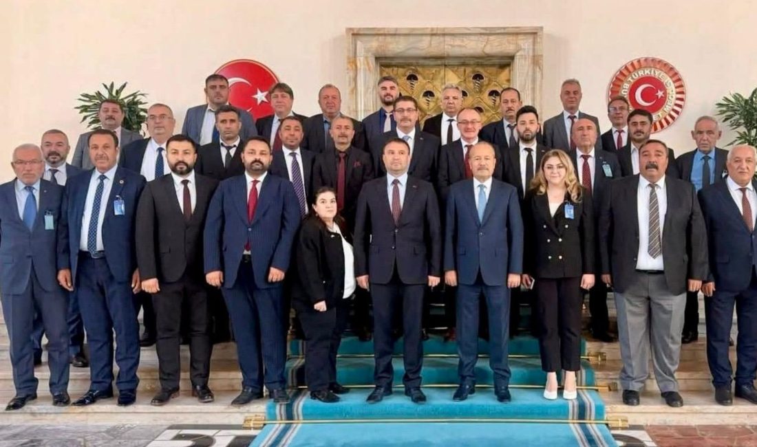MHP Afyonkarahisar İl Başkanlığı’nda 15. Olağan İl Kongresi’nin ardından yeni