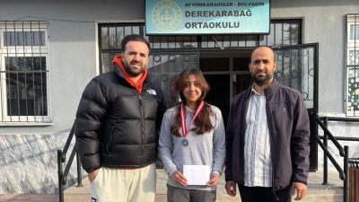 Afyonkarahisar’ın Bolvadin ilçesinde düzenlenen okullar arası atletizm yarışmaları büyük bir