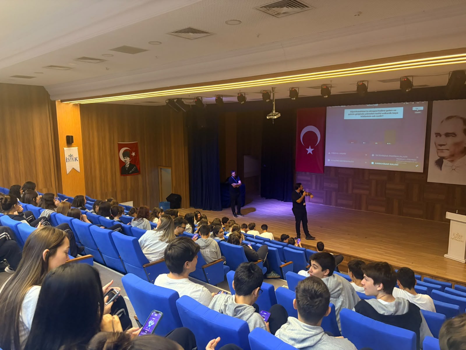 Gençlik ve Spor’dan 15 lisede büyük buluşma 3 Gençlik ve Spor’dan 15 lisede büyük buluşma