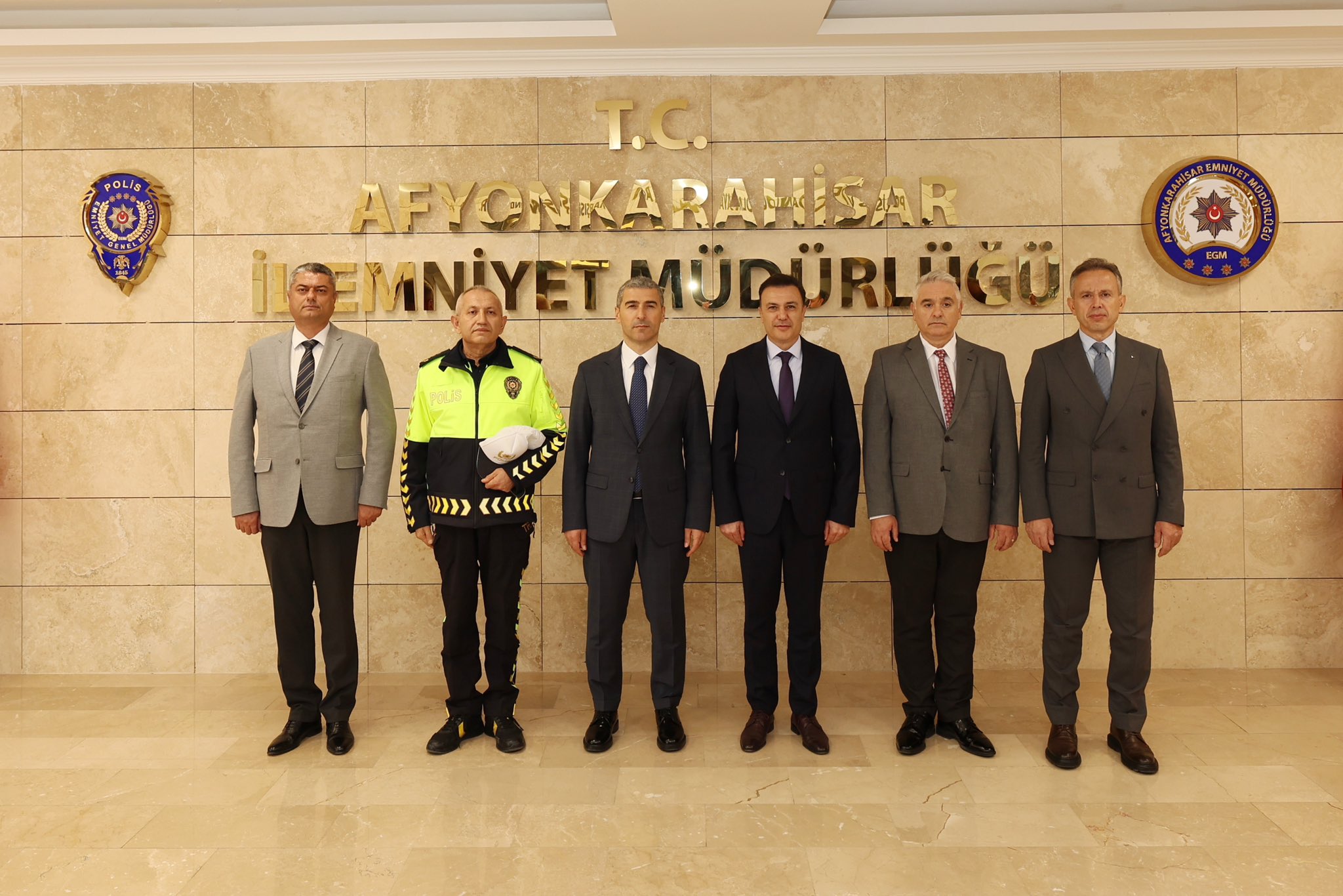 Vali Aktaş’tan İl Emniyet Müdürü Demirtola’ya hayırlı olsun ziyareti
