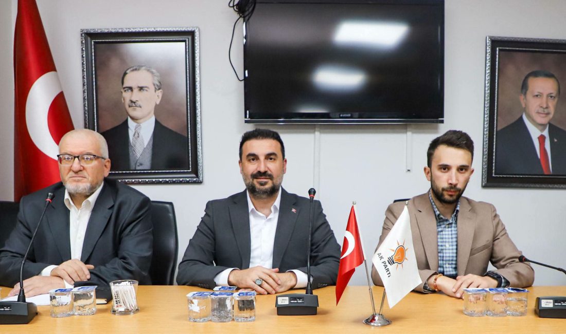 AK Parti Afyonkarahisar İl Başkanı Dr. Özgür Kavak başkanlığında Haftalık
