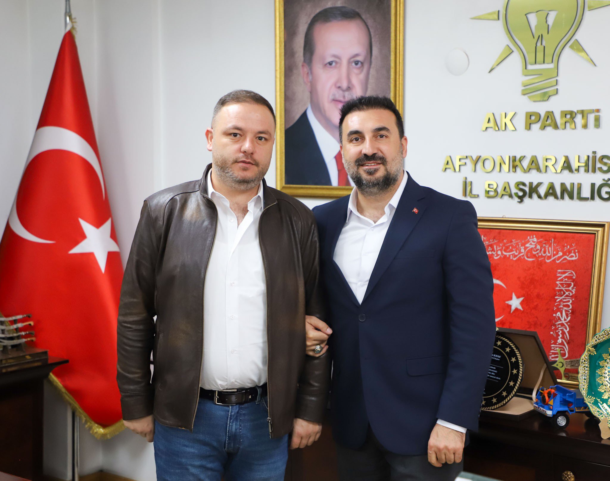 Konya Yunak teşkilatından Özgür Kavak’a hayırlı olsun ziyareti 2 Konya Yunak teşkilatından Özgür Kavak’a hayırlı olsun ziyareti
