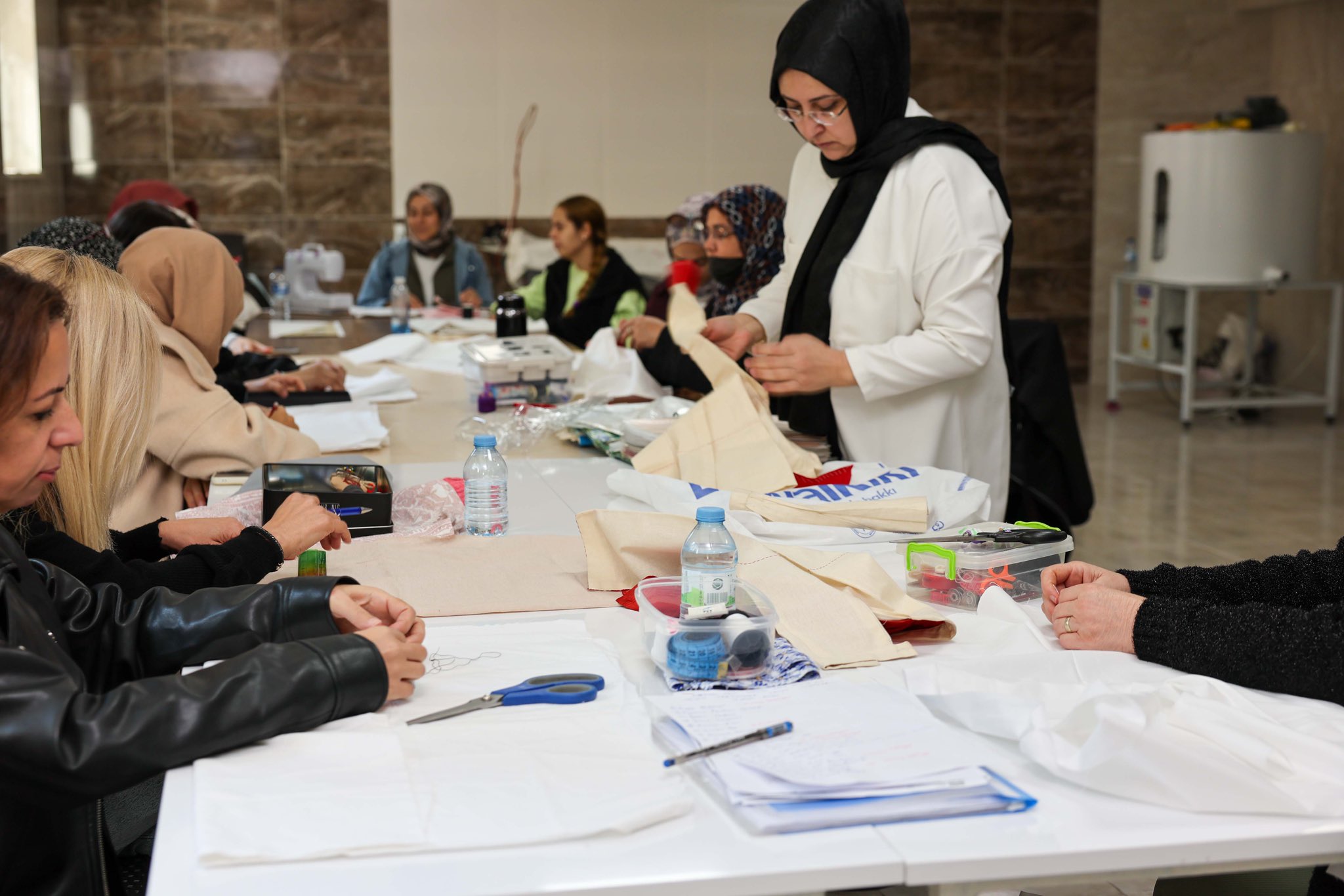 Afyonkarahisar’da kadınların üretimine destek: Kurslar başladı 1 Afyonkarahisar’da kadınların üretimine destek: Kurslar başladı
