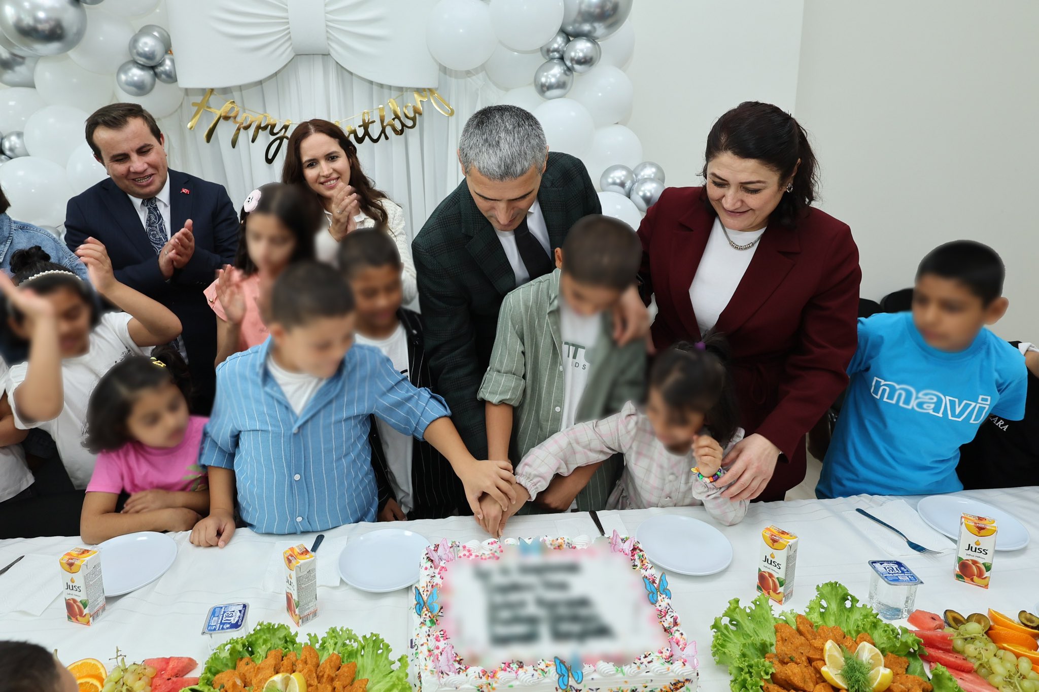 Vali Dr. Naci Aktaş ve eşi Nagihan Aktaş Hanımefendi, Emirdağ