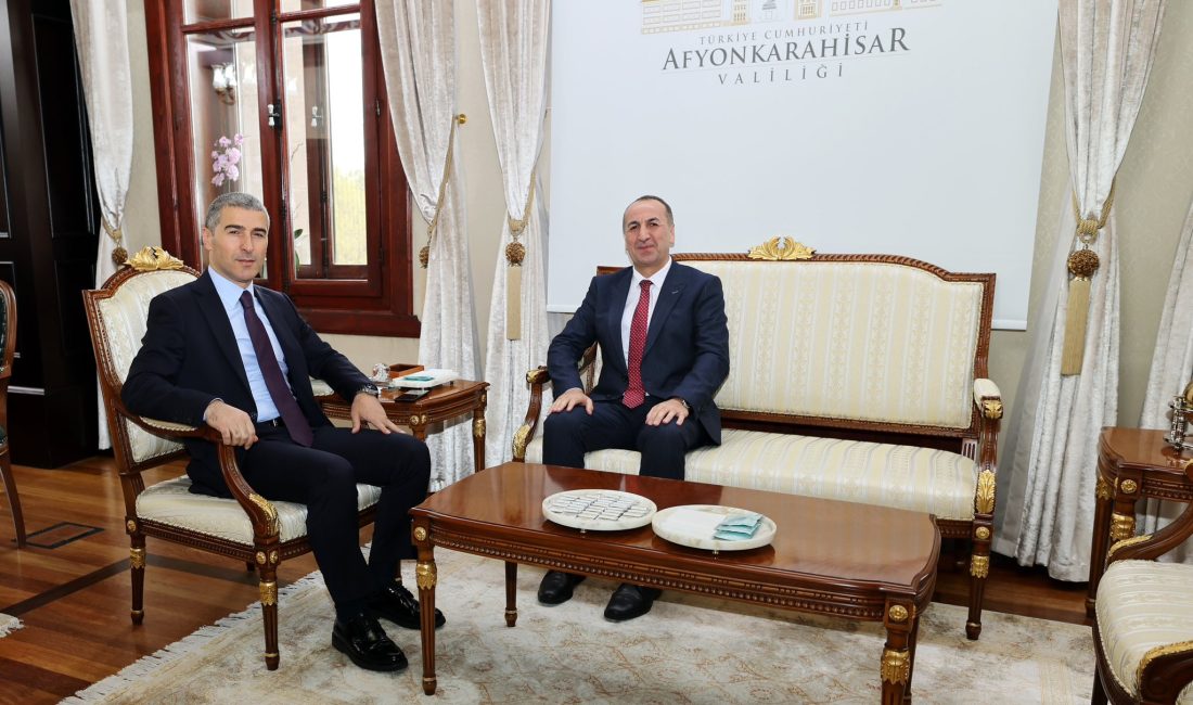 Uşak İl Milli Eğitim Müdürü Halil Yücel, Afyonkarahisar Valisi Dr.