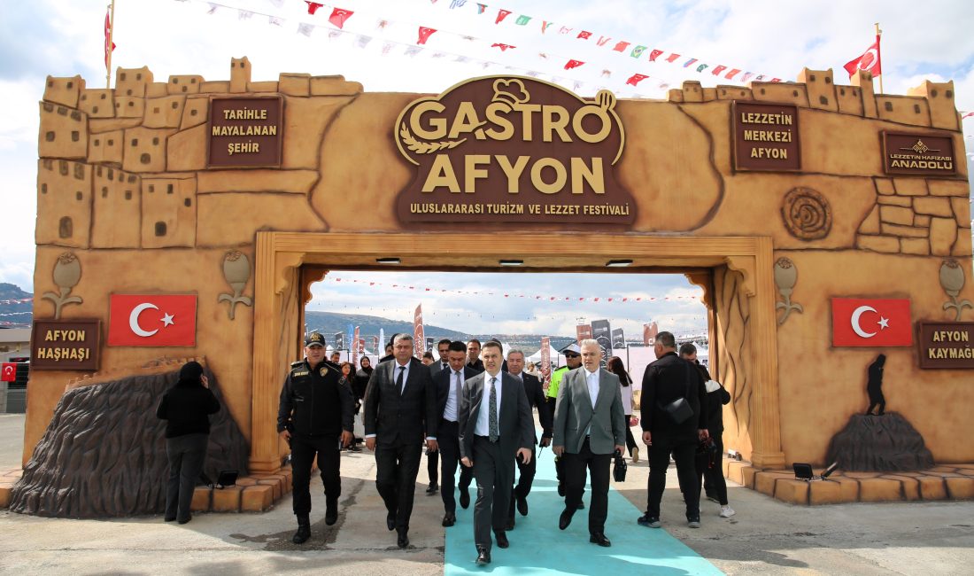 Afyonkarahisar’da düzenlenen 8. Uluslararası GastroAfyon Turizm ve Lezzet Festivali, 81