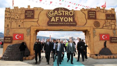 Afyonkarahisar’da düzenlenen 8. Uluslararası GastroAfyon Turizm ve Lezzet Festivali, 81
