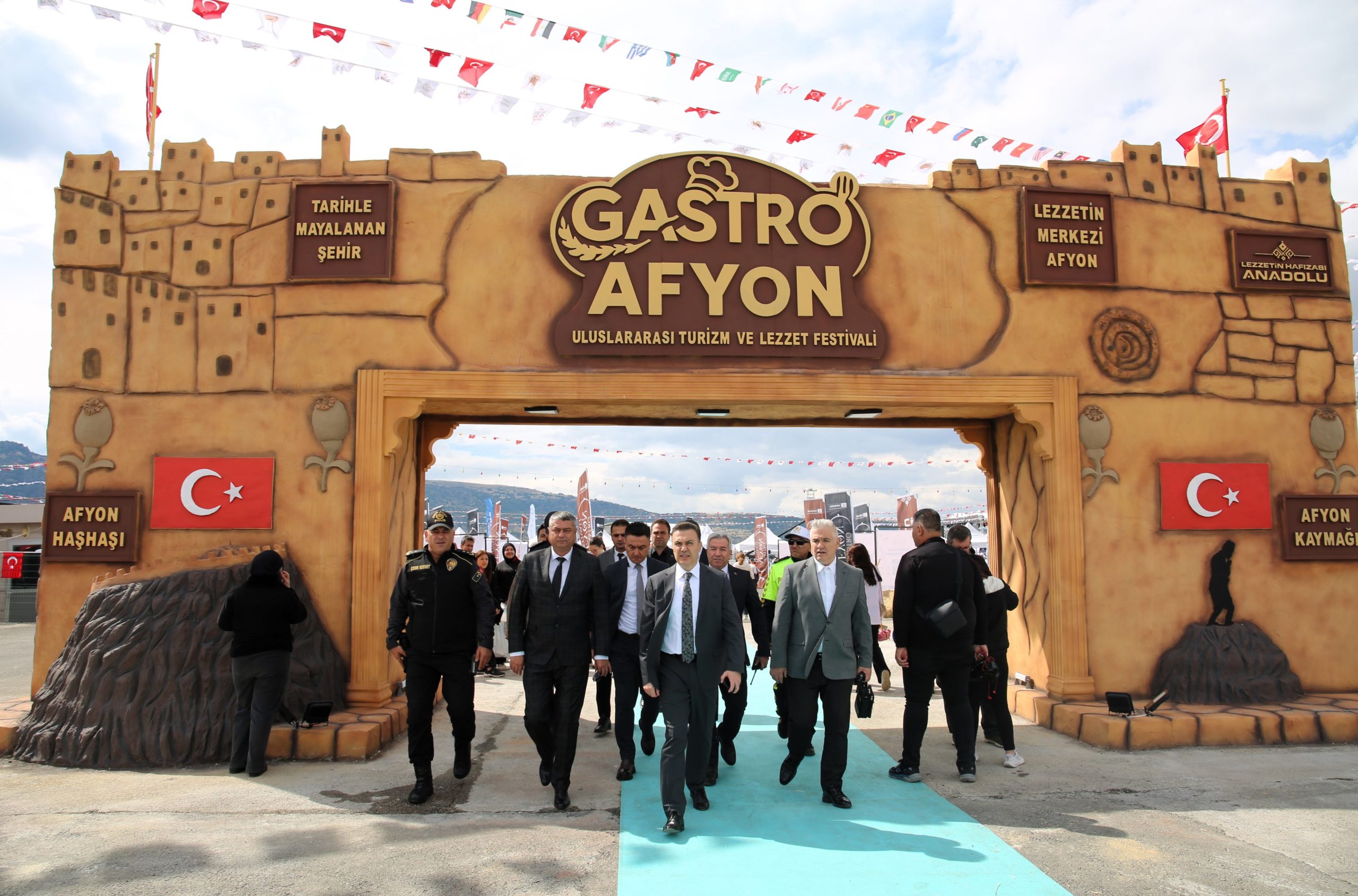 Afyonkarahisar’da düzenlenen 8. Uluslararası GastroAfyon Turizm ve Lezzet Festivali, 81