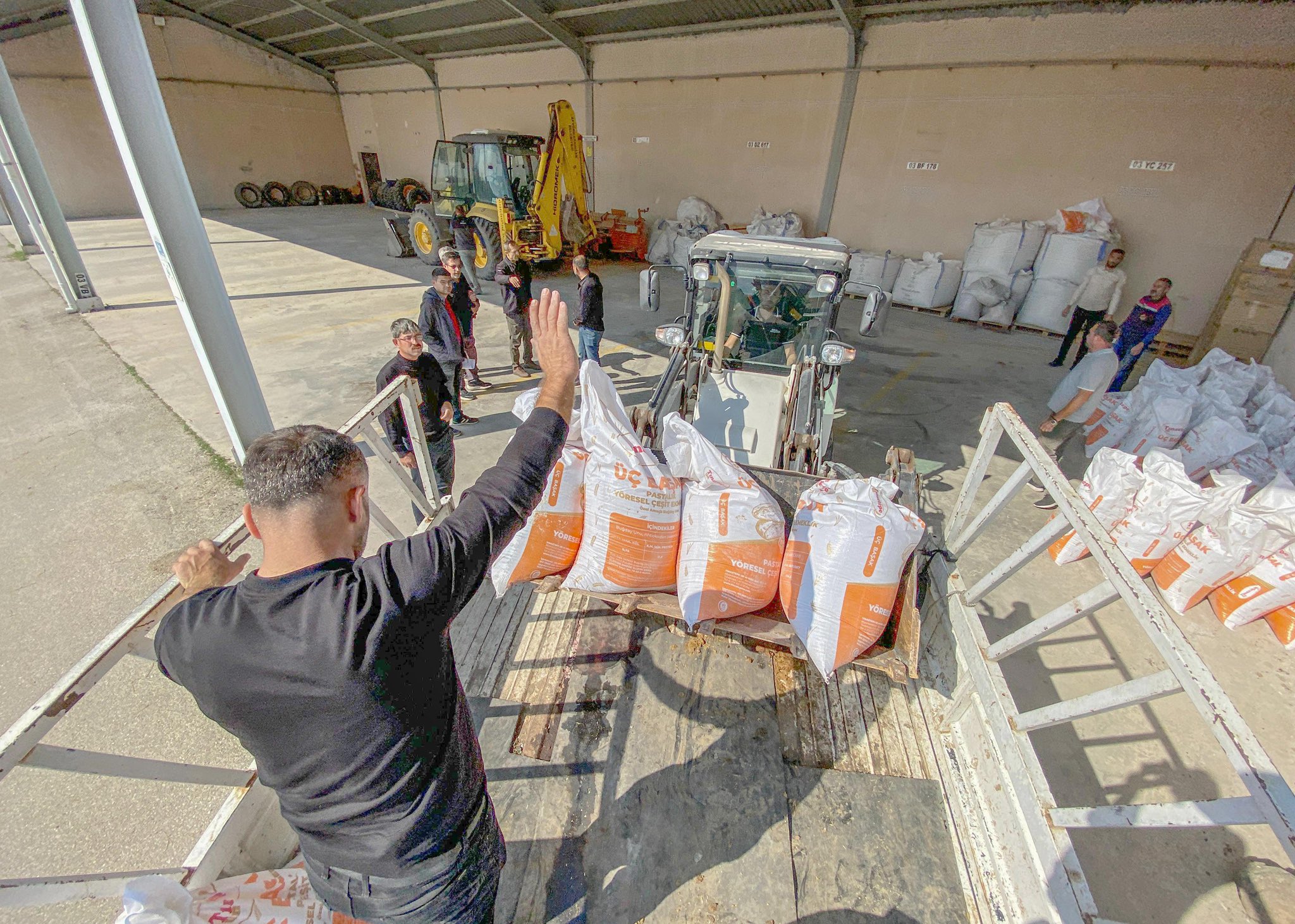 Üreticilere yerli buğday ve arpa tohumu desteği 3 Üreticilere yerli buğday ve arpa tohumu desteği